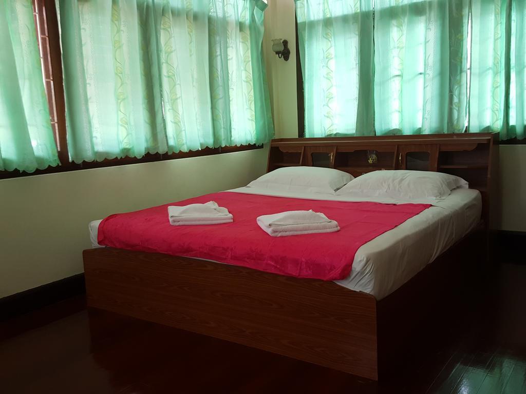 Emmanuel Guesthouse Πράτσουατ Κίρι Χαν Εξωτερικό φωτογραφία